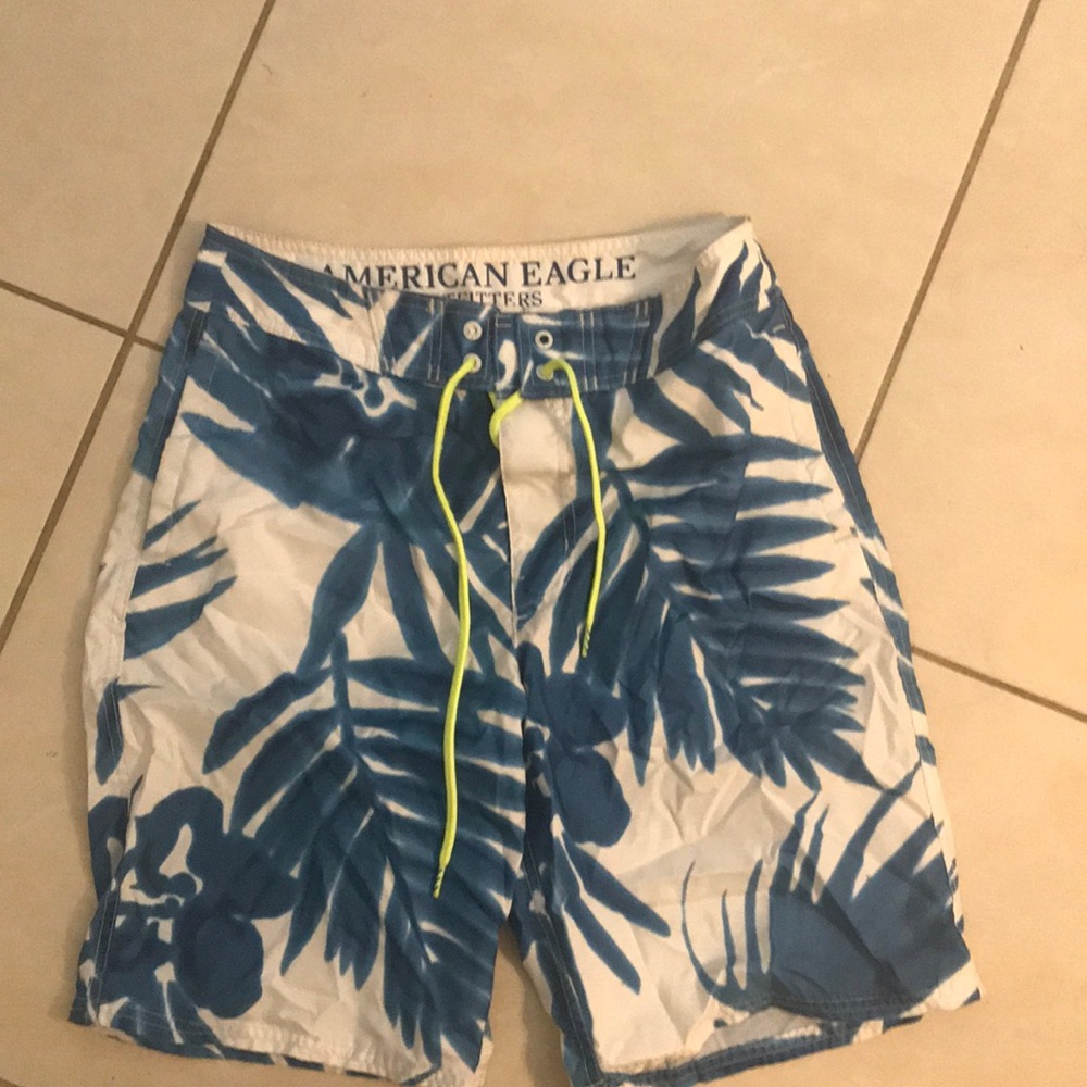 American Eagle Outfitters board shorts. Size small